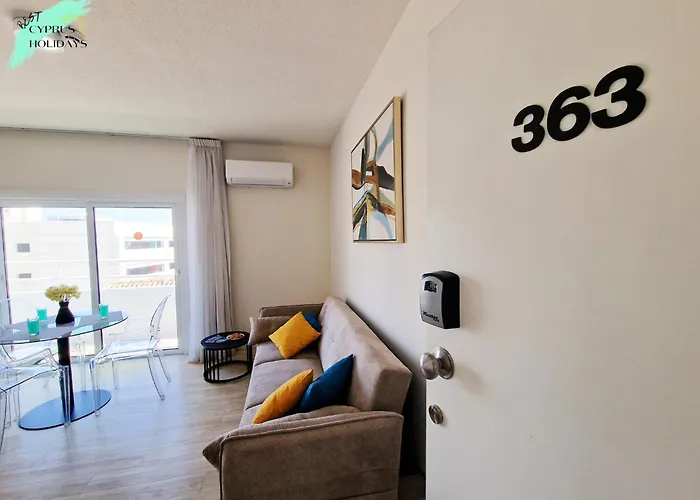 Kitieos Central Apartment With Sea View